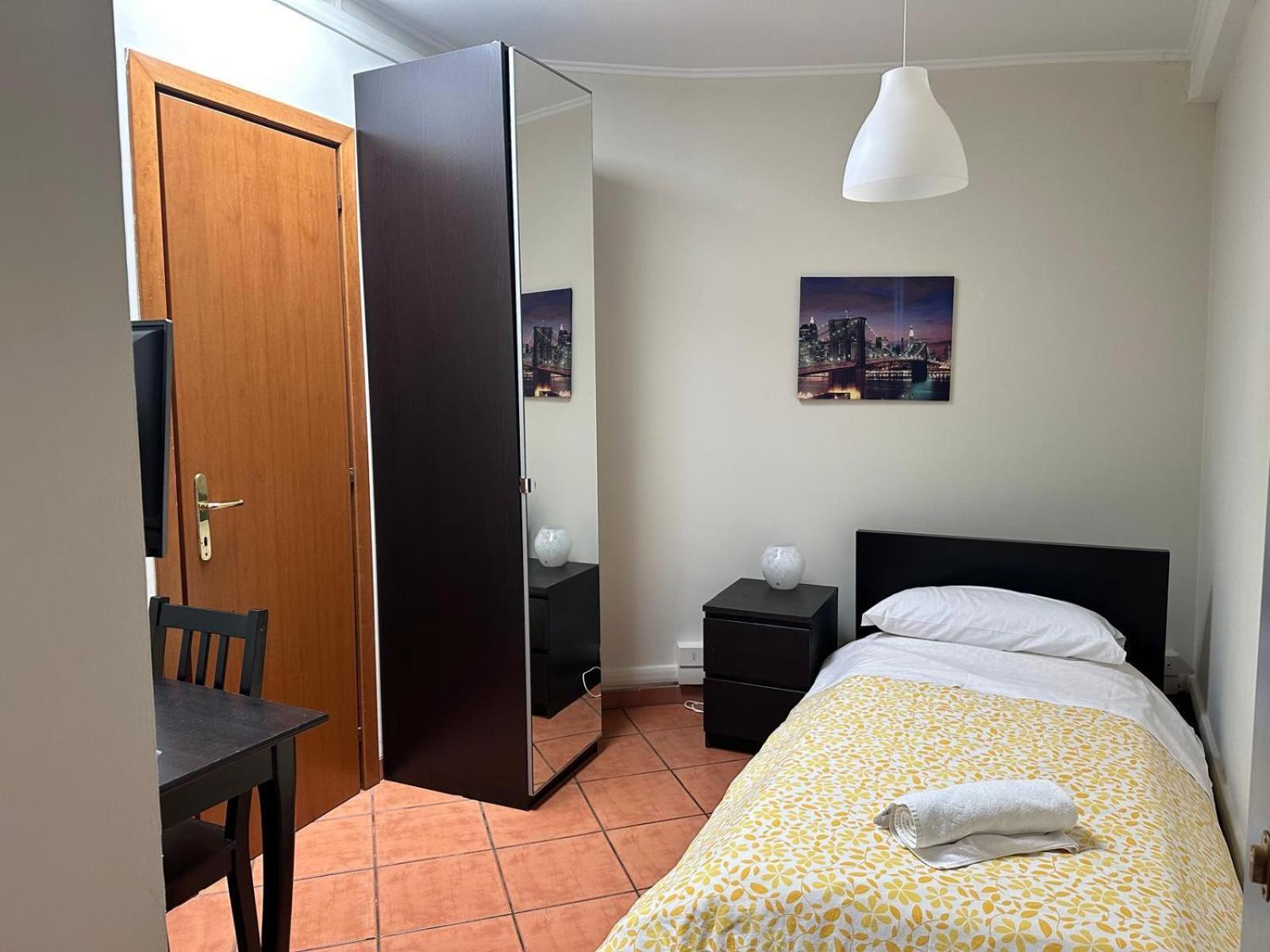 Happy House In Piazza Zama Hotel - Rome, Rome